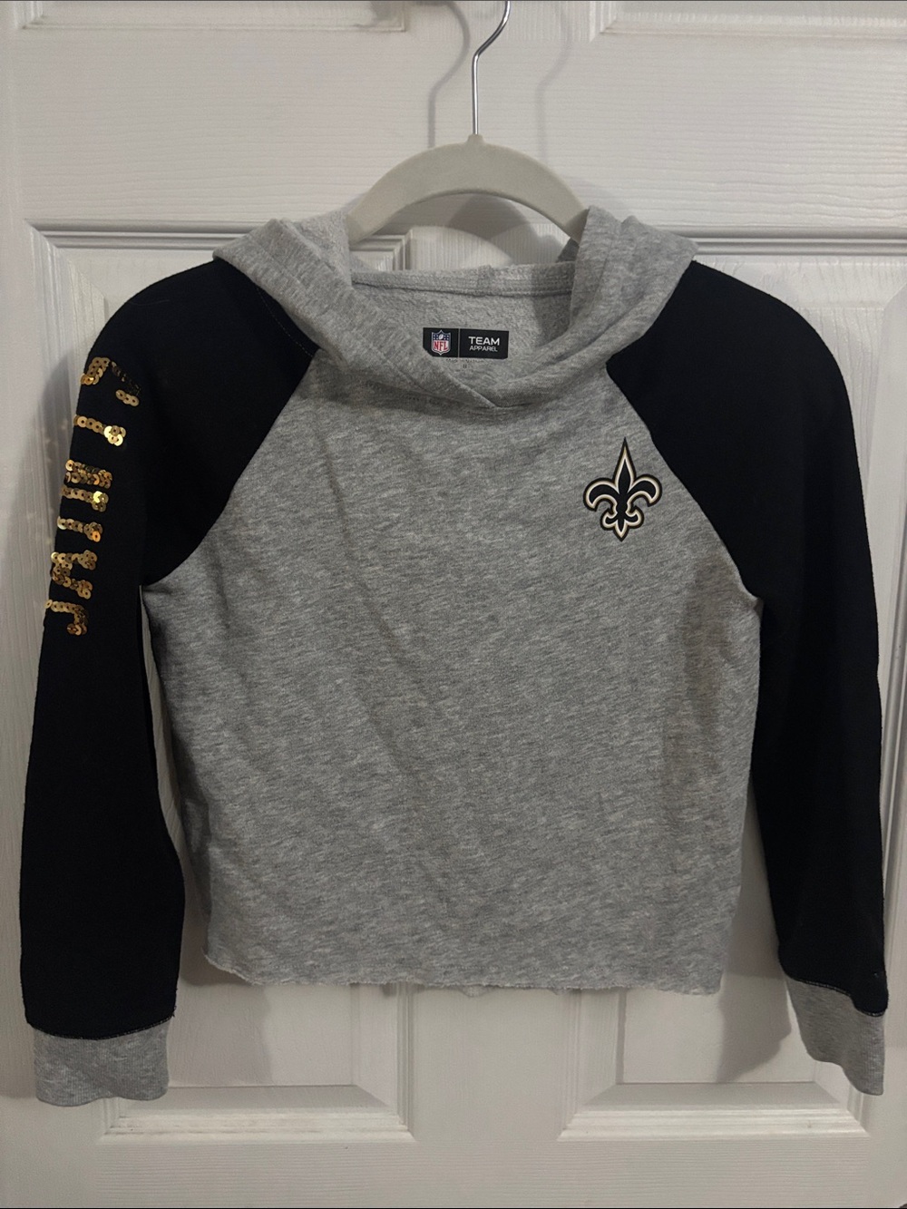 NFL Kids Saints Grey & Black Hoodie with Gold Fleur-de-lis Accent and SAINTS arm